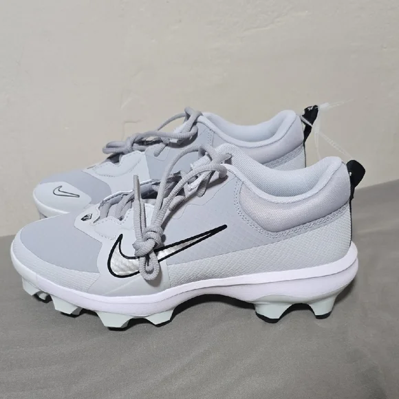 Nike Kids' White and Light Gray Sneakers - Picture 2 of 6